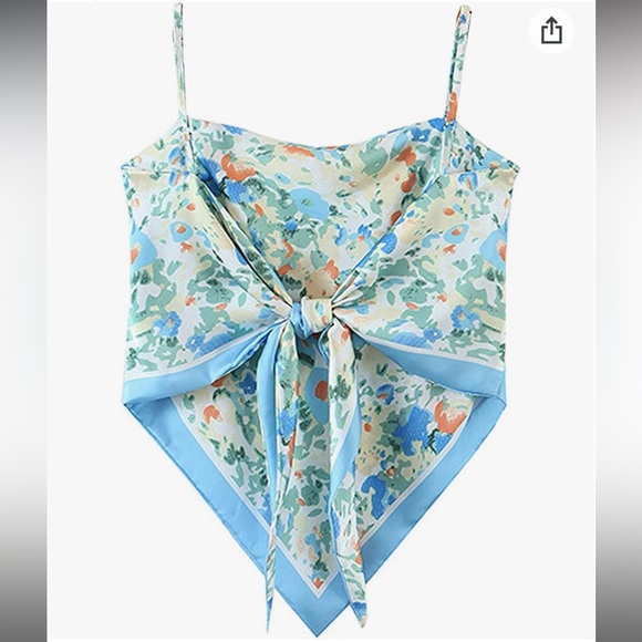 Women’s top - Picture 2 of 5